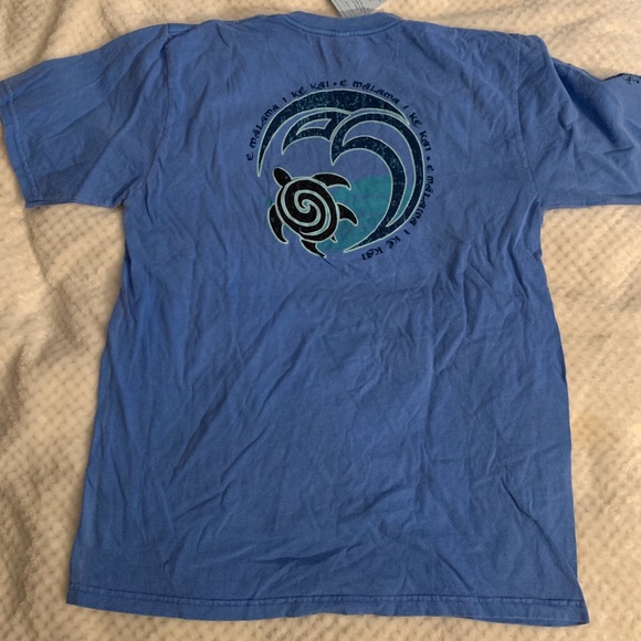 crazy shirts Other - Crazy Shirts Brand NWT Blue Dyed T-Shirt with Turtle and Wave Design Medium